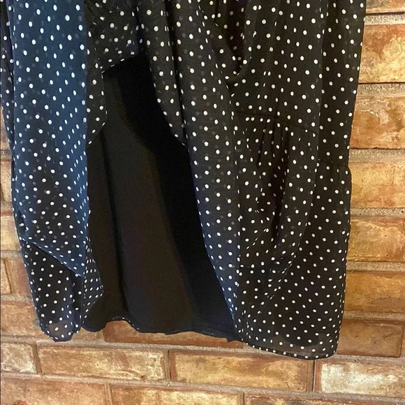 CeCe Black V-Neck w/ Sheer Puff Sleeves Midi Dress - Picture 5 of 7